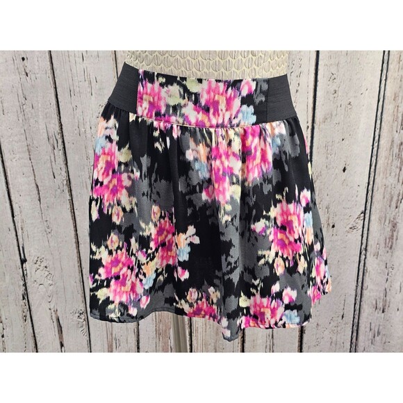 ALK Women's M Joe B by Joe Benbasset Floral Pink Black Elastic Waist Mini Skirt - Picture 1 of 6